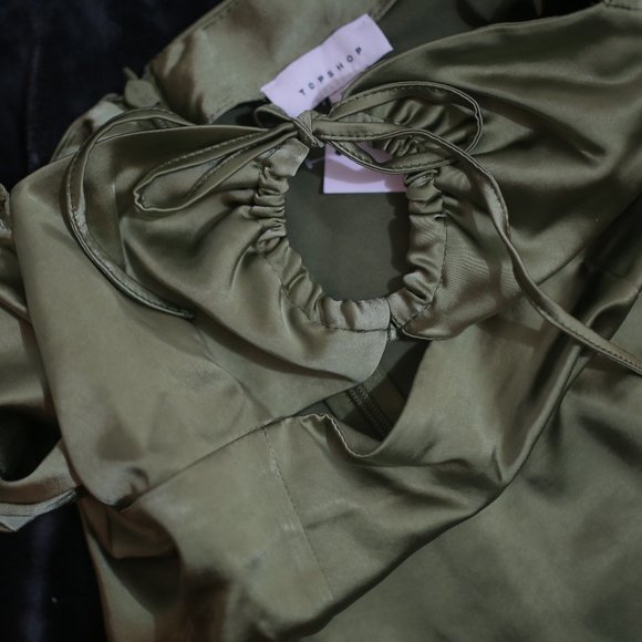 NWT Keyhole Green Olive Khaki Satin Top. - Picture 9 of 11